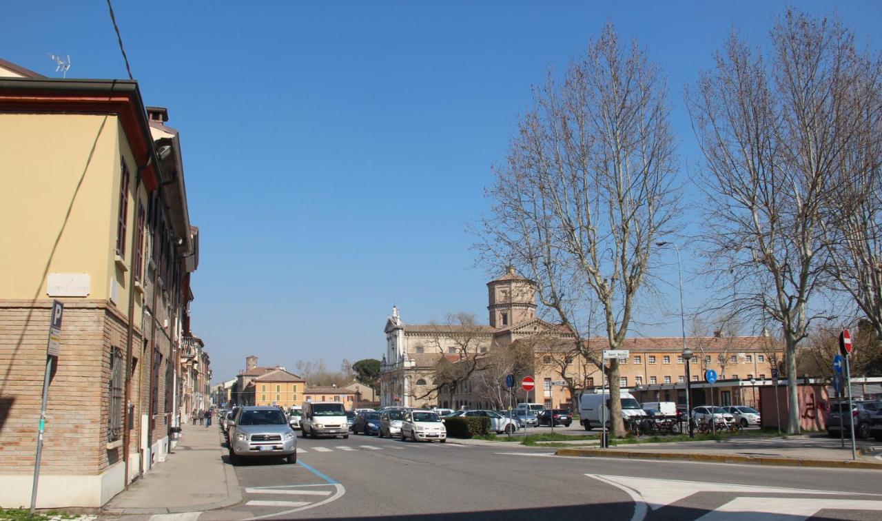 Via Zagarelli Alle Mura 80 Rávena Exterior foto